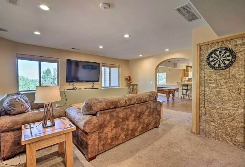 Hilltop Haven In Florissant: Deck + Mountain View!