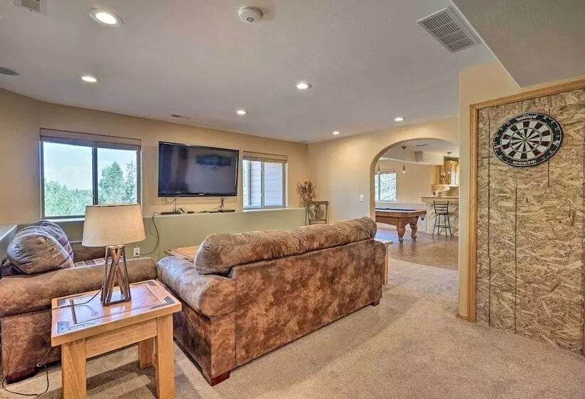 Hilltop Haven In Florissant: Deck + Mountain View!