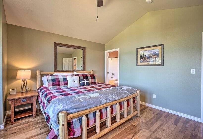 Hilltop Haven In Florissant: Deck + Mountain View!