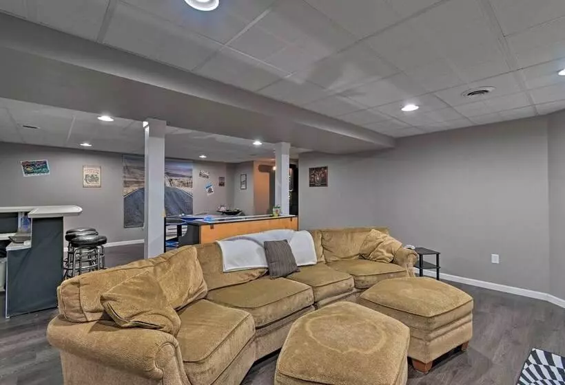 Homey Gresham Getaway: Ski, Hike, Explore & Relax!