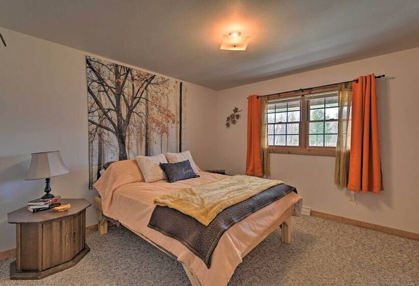 Homey Gresham Getaway: Ski, Hike, Explore & Relax!