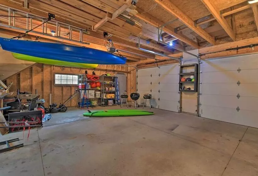 Homey Gresham Getaway: Ski, Hike, Explore & Relax!