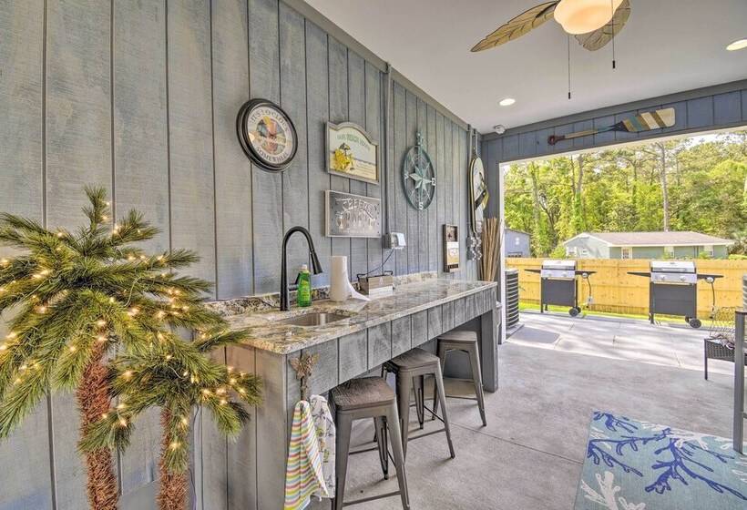 Inviting Home < 2 Mi To Ocean Isle Beach Pier