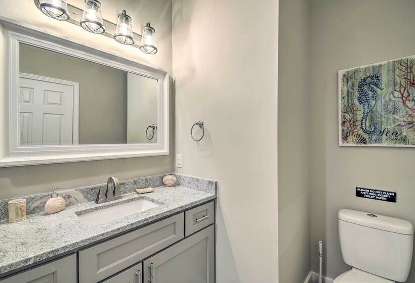 Inviting Home < 2 Mi To Ocean Isle Beach Pier