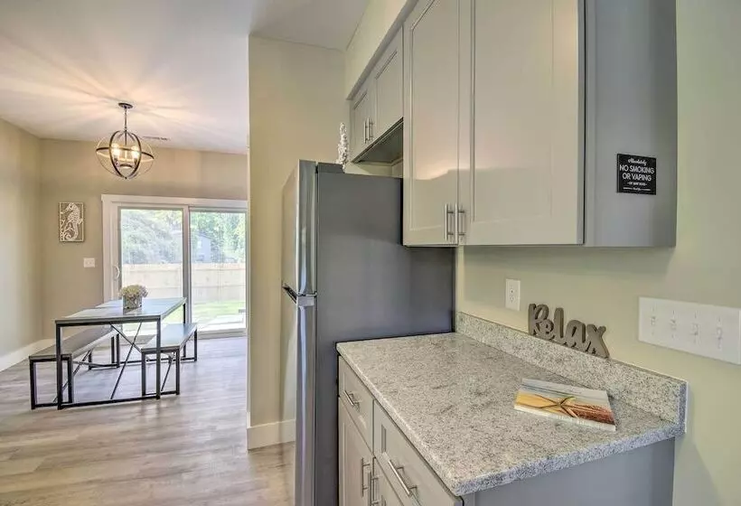 Inviting Home < 2 Mi To Ocean Isle Beach Pier