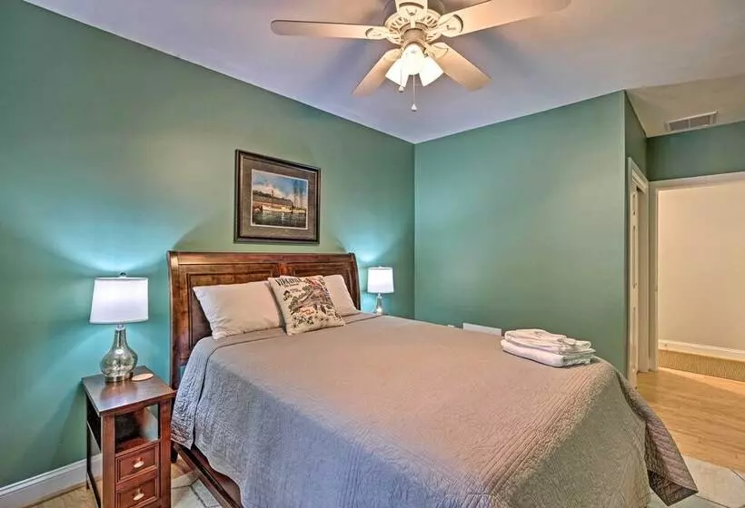 Riverfront Paradise W/ Hot Tub & Pool In Kinsale!