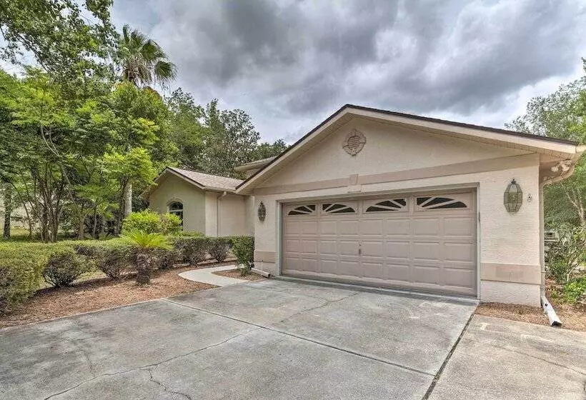 Luxe House W/ Lanai + Pool, 2 Miles To Golf!