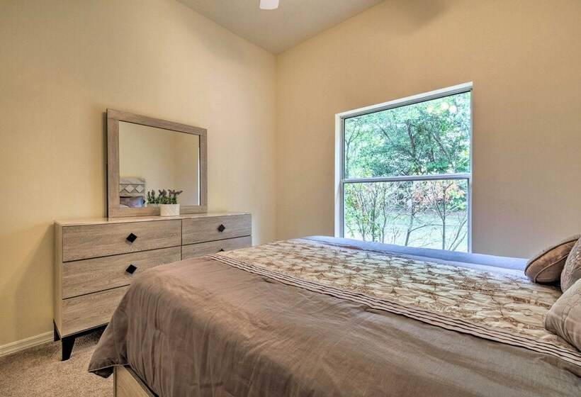 Luxe House W/ Lanai + Pool, 2 Miles To Golf!