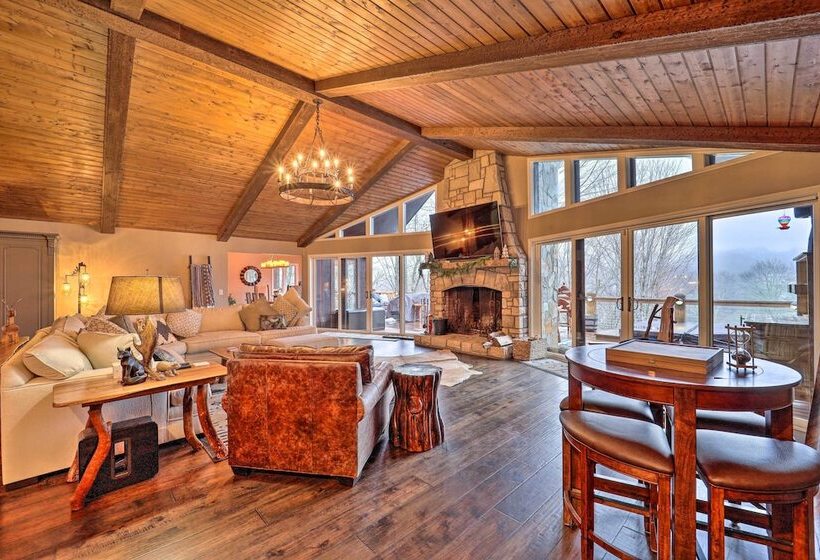 Luxe Beech Mtn Cabin W/ Hot Tub: 2 Mi To Skiing!