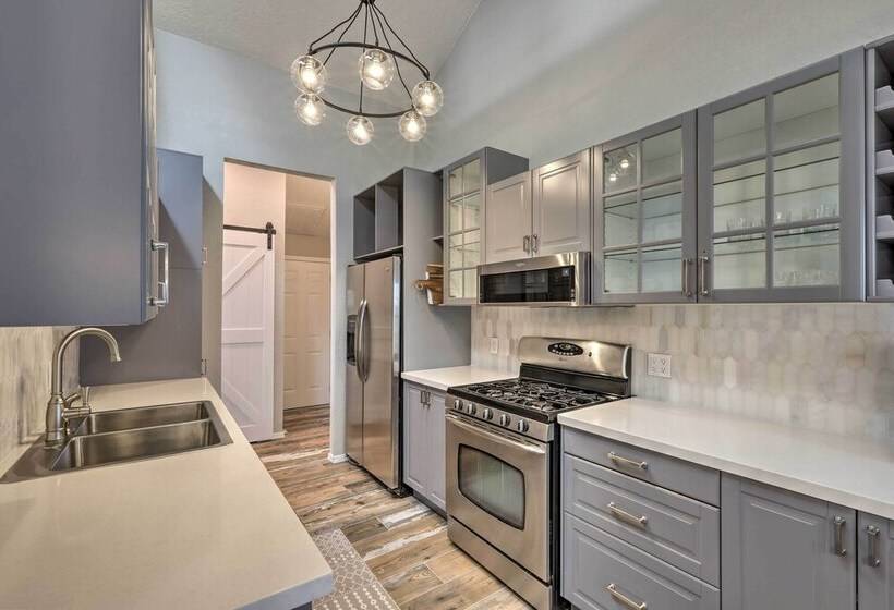 Modern Flagstaff Retreat ~ 4 Mi To Downtown!