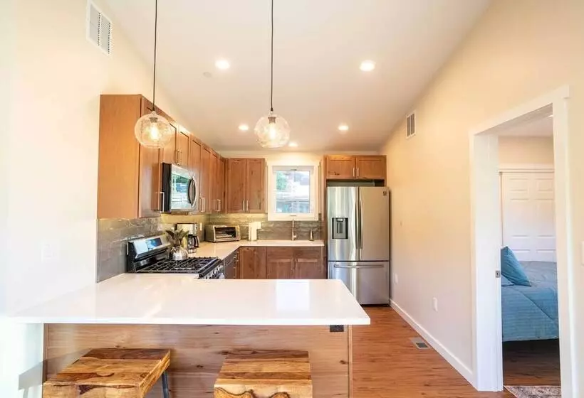 Golden Cottage Near Red Rocks & Denver!