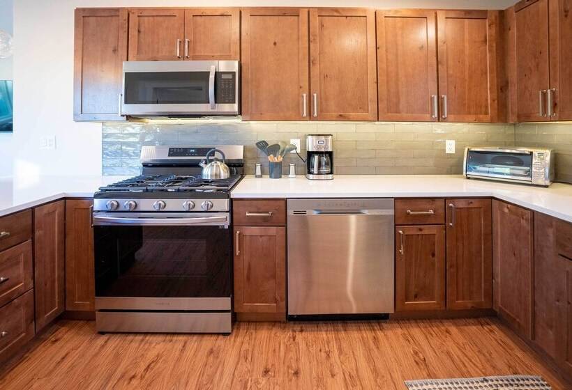 Golden Cottage Near Red Rocks & Denver!