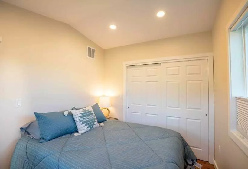 Golden Cottage Near Red Rocks & Denver!