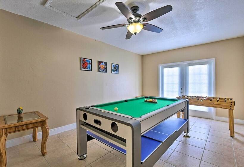 Lake View Home W/ Game Room In Orlando!