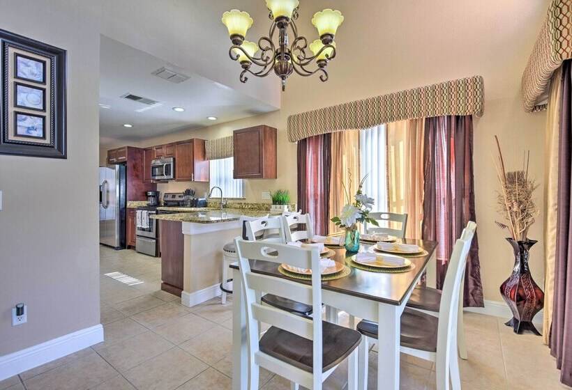 Lake View Home W/ Game Room In Orlando!