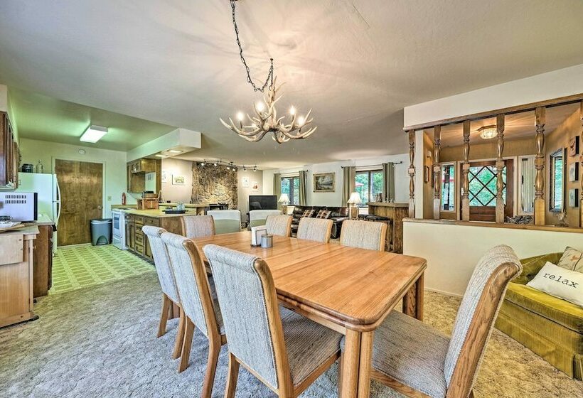 Home W/ Serene Deck In Twain Harte!