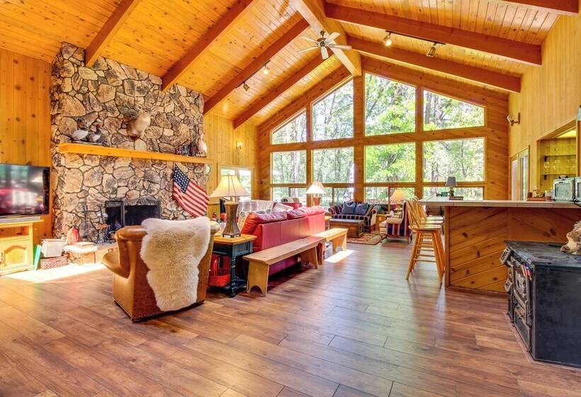 Pinetop Cabin W/ Golf Course Patio On 8th Green!