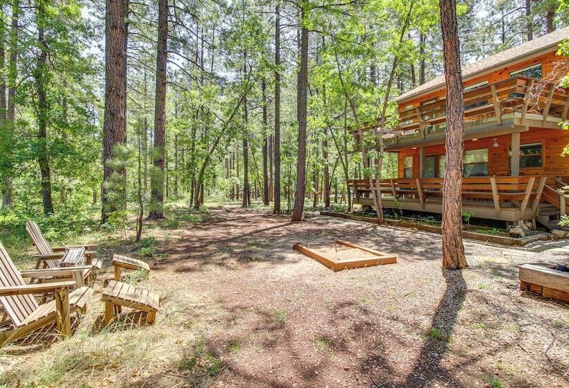 Pinetop Cabin W/ Golf Course Patio On 8th Green!