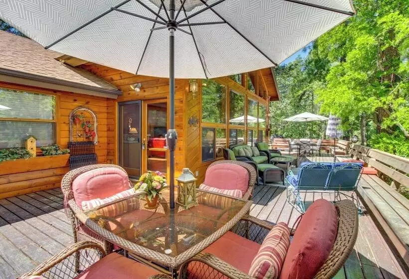 Pinetop Cabin W/ Golf Course Patio On 8th Green!