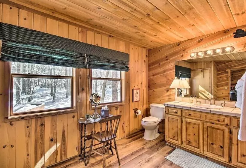 Pinetop Cabin W/ Golf Course Patio On 8th Green!