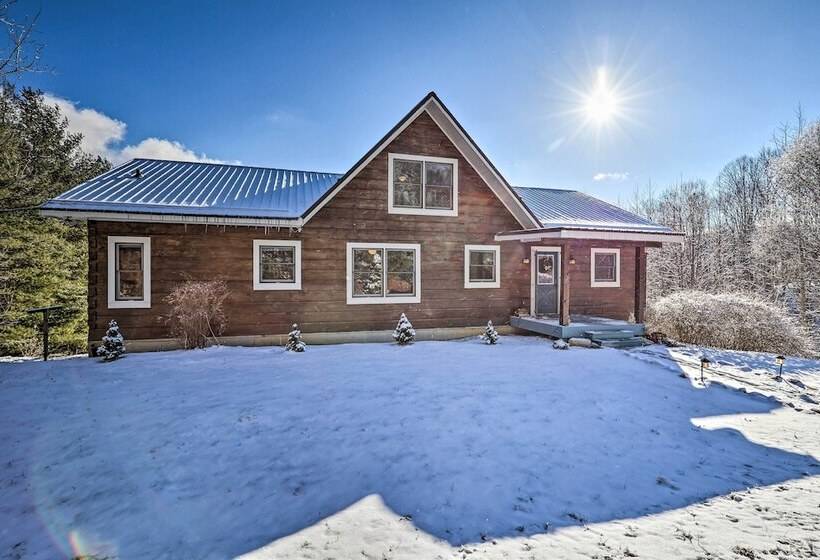 Quaint Creston Hideaway W/ Mtn Views & Hot Tub!