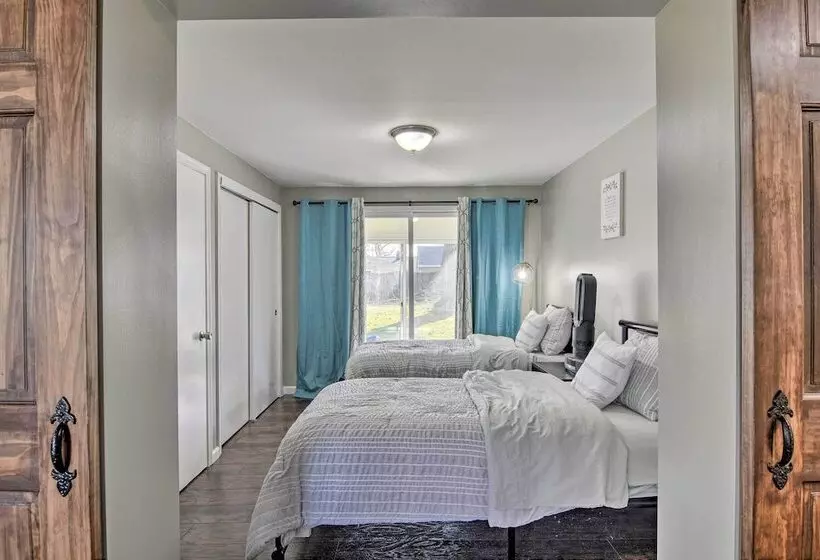 Buffalo Getaway W/ Charcoal Grill & Patio!