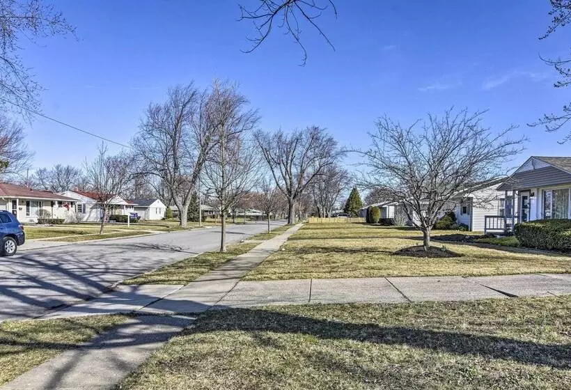 Buffalo Getaway W/ Charcoal Grill & Patio!