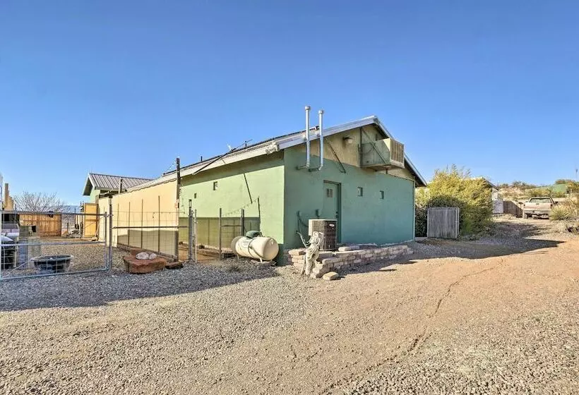 Mtn View Home W/ Fenced Backyard In Rimrock!