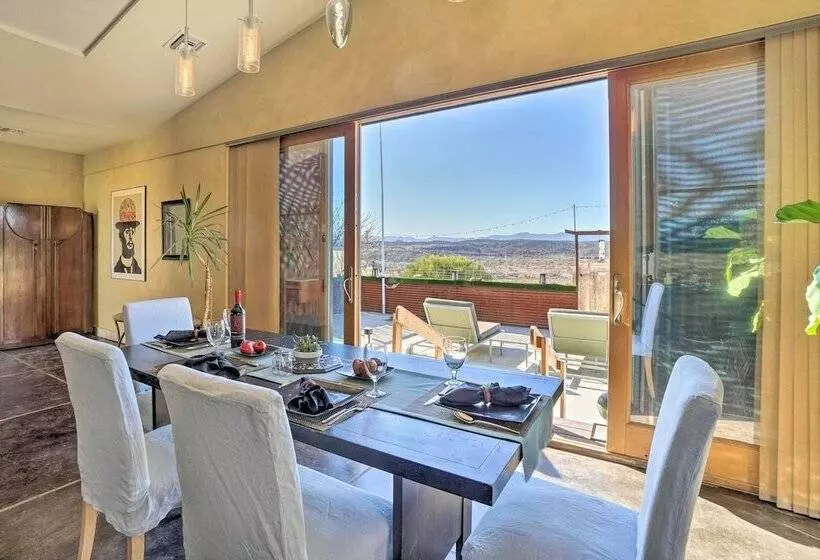 Mtn View Home W/ Fenced Backyard In Rimrock!