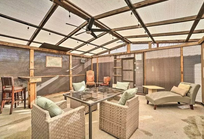 Mtn View Home W/ Fenced Backyard In Rimrock!