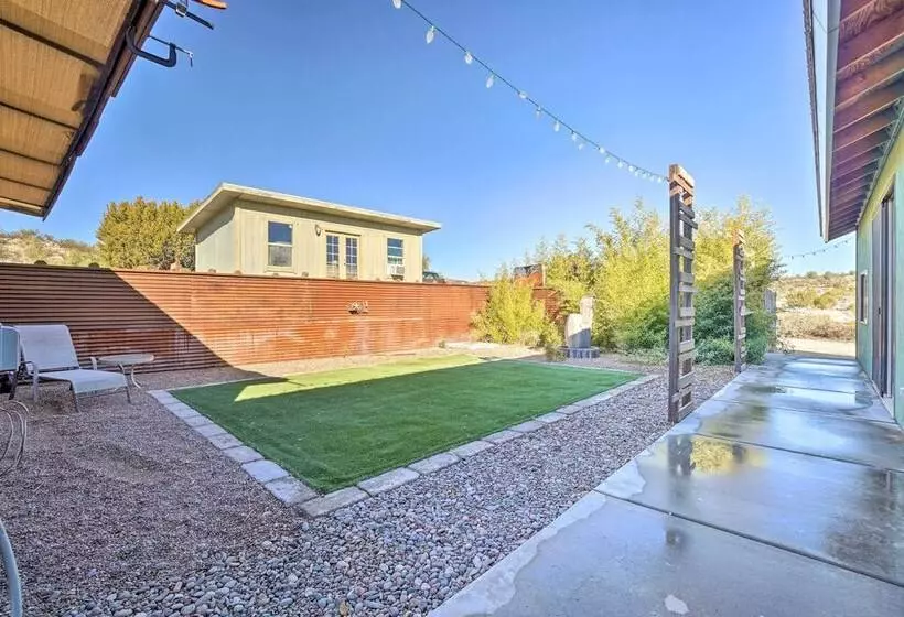 Mtn View Home W/ Fenced Backyard In Rimrock!