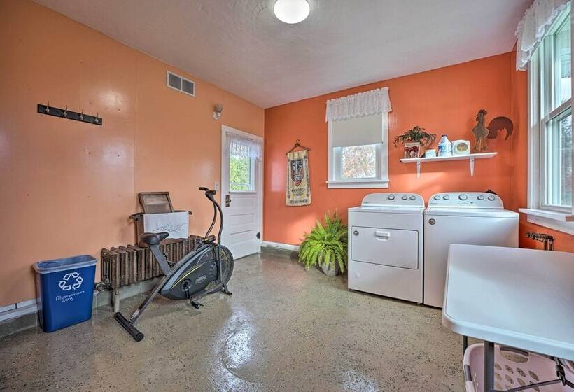 Rise And Shine Farm In Goshen W/ Bbq & Fire Pit!