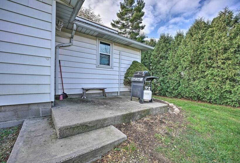 Rise And Shine Farm In Goshen W/ Bbq & Fire Pit!