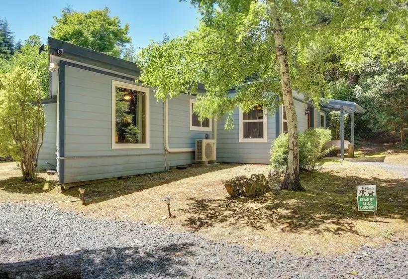 Rustic Bandon Log Cabin On 5 Acres Of Woodlands!