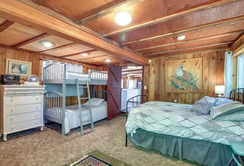 Rustic Bandon Log Cabin On 5 Acres Of Woodlands!