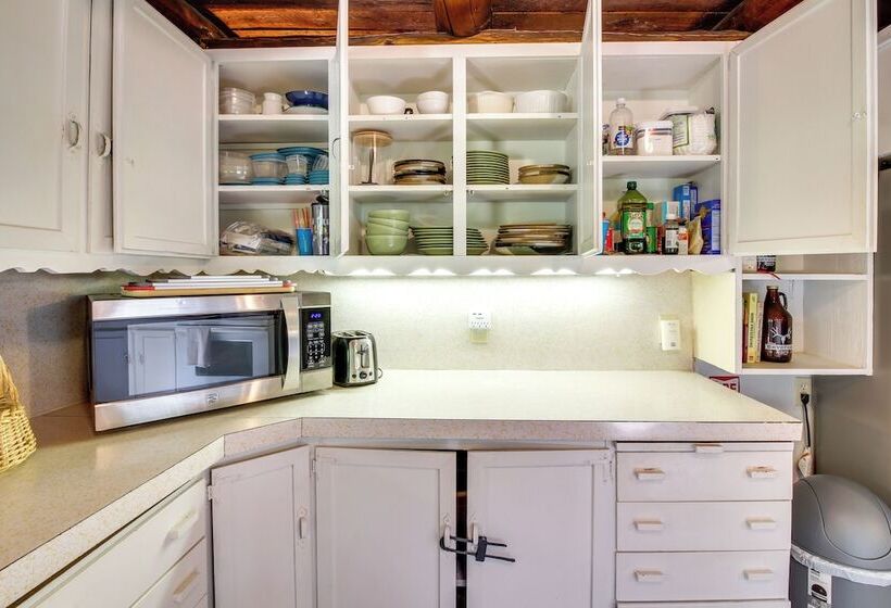 Rustic Bandon Log Cabin On 5 Acres Of Woodlands!