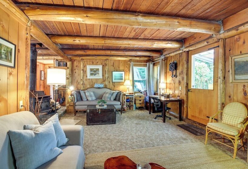 Rustic Bandon Log Cabin On 5 Acres Of Woodlands!