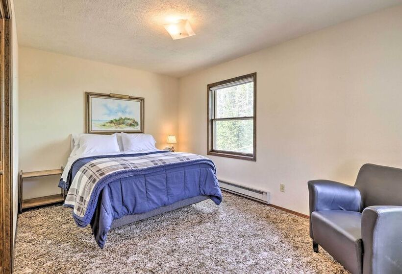 2 Mi To Grand Lake: Cabin W/ Fireplace & Library!