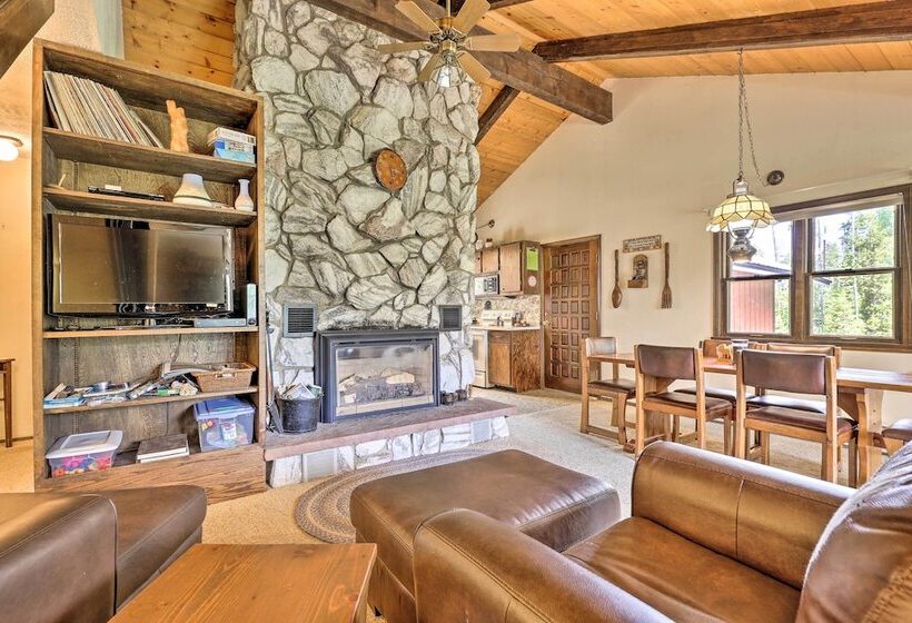 2 Mi To Grand Lake: Cabin W/ Fireplace & Library!