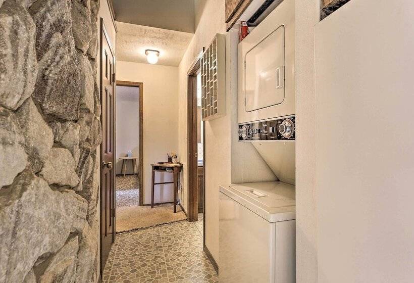 2 Mi To Grand Lake: Cabin W/ Fireplace & Library!