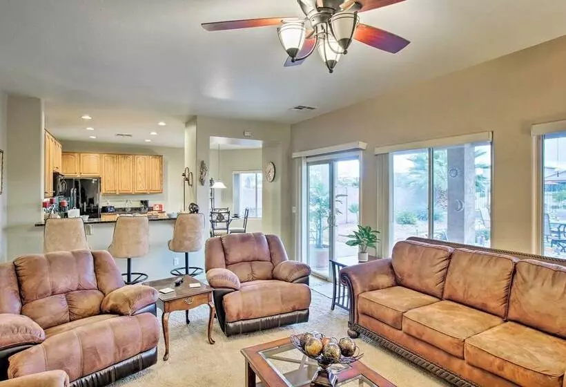 San Tan Mountain Escape W/ Patio & Pool Access!