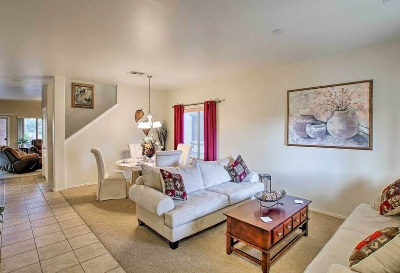 San Tan Mountain Escape W/ Patio & Pool Access!