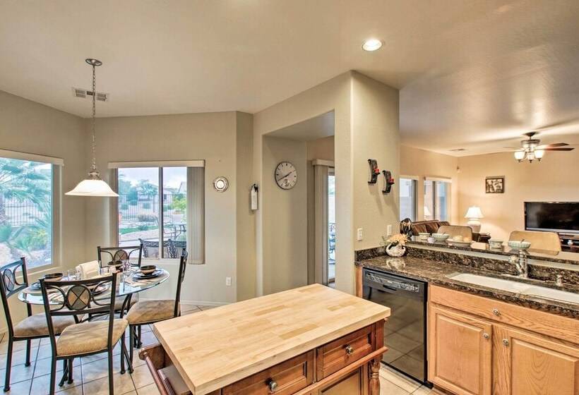 San Tan Mountain Escape W/ Patio & Pool Access!