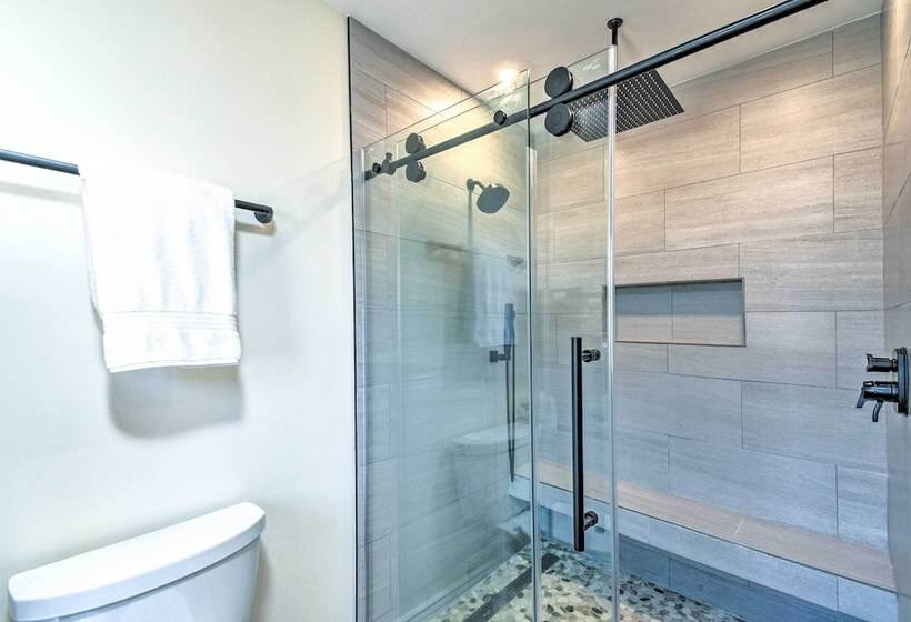 Scottsdale Oasis W/ Heated Pool & Hot Tub!