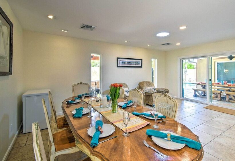 Scottsdale Oasis W/ Heated Pool & Hot Tub!