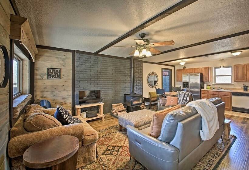 Secluded Boles Home Near River: Pets Welcome!