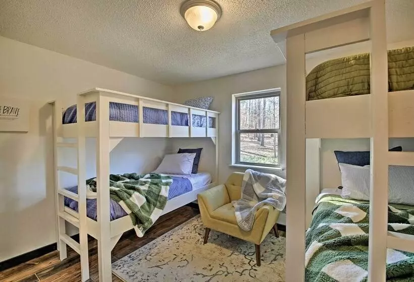 Secluded Boles Home Near River: Pets Welcome!