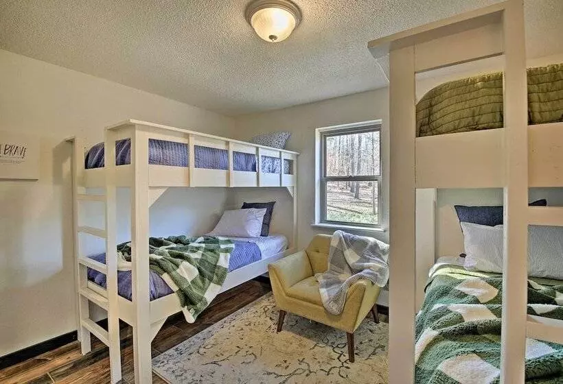 Secluded Boles Home Near River: Pets Welcome!