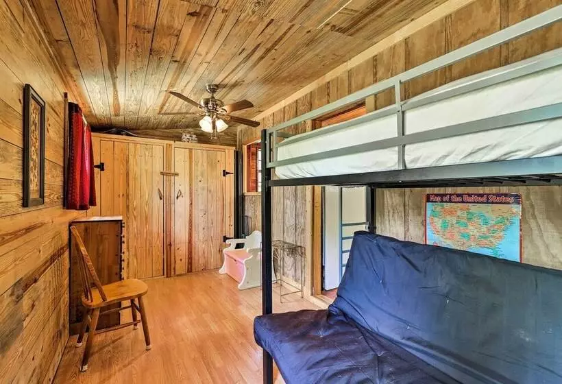 Secluded Cabin W/ Pond ~ 37 Mi To Gulf Coast!