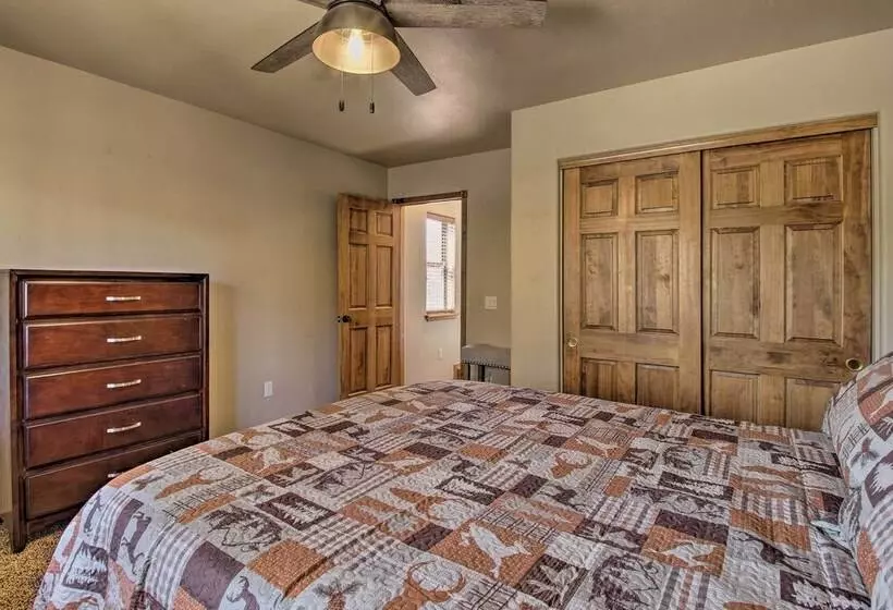 Close To Golf & Hiking: Show Low Family Cabin